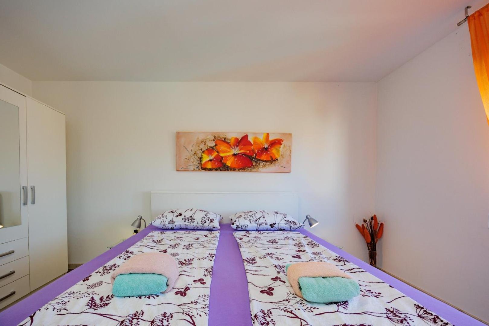 Crowonder Lucky Holiday House With Pool And Patio 30 Meters From The Beach ザダル エクステリア 写真