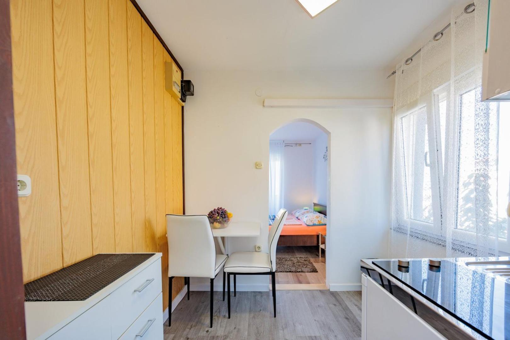 Crowonder Lucky Holiday House With Pool And Patio 30 Meters From The Beach ザダル エクステリア 写真