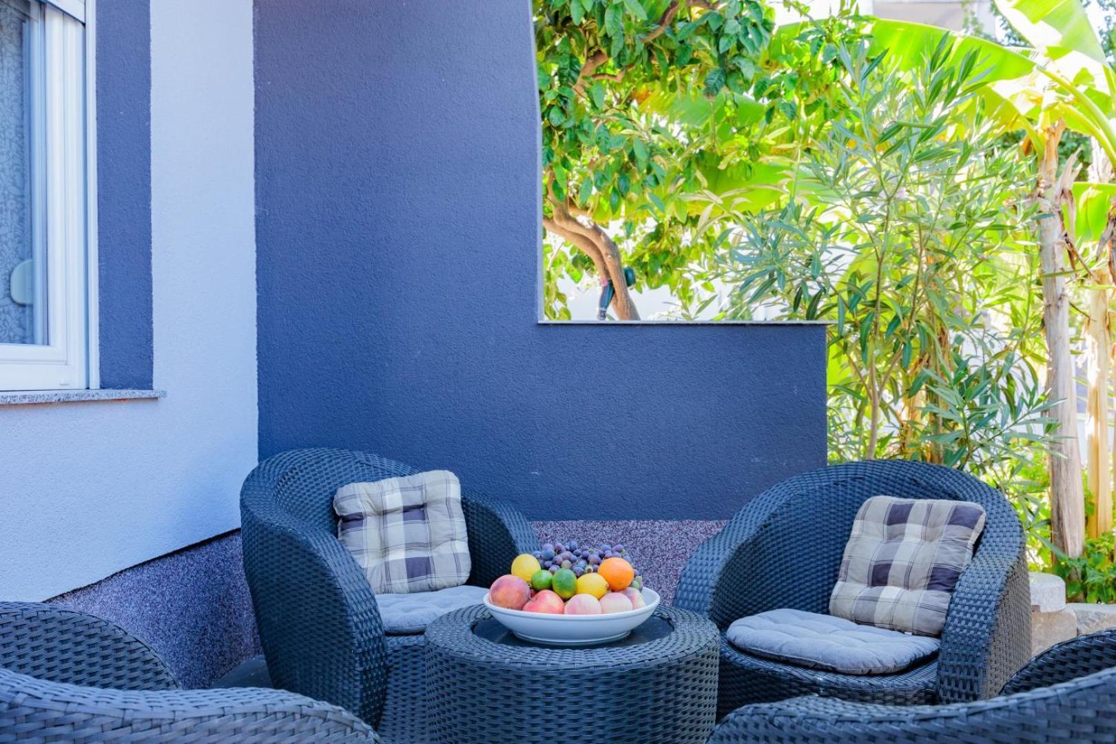 Crowonder Lucky Holiday House With Pool And Patio 30 Meters From The Beach ザダル エクステリア 写真