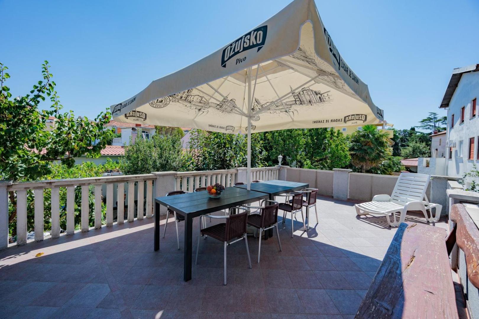 Crowonder Lucky Holiday House With Pool And Patio 30 Meters From The Beach ザダル エクステリア 写真